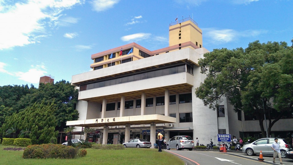臺中榮民總醫院門診大樓（圖片來源：維基百科）
